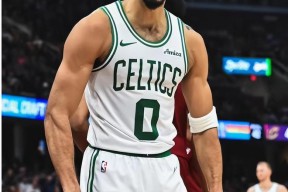 爱游戏体育官网-塔图姆与40激战中国队分钟，比赛规则变更胜负难料！，哈登焦点对战热度持续攀升的简单介绍